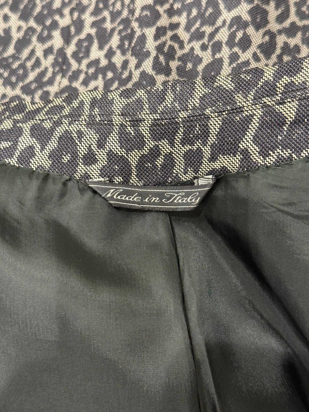 1990s Gianni Versace leopard print tailored blazer jacket
