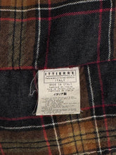 Load image into Gallery viewer, A/W2003 Dolce &amp; Gabbana corduroy cargo jacket
