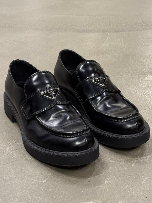 2020s Prada logo leather derby shoes