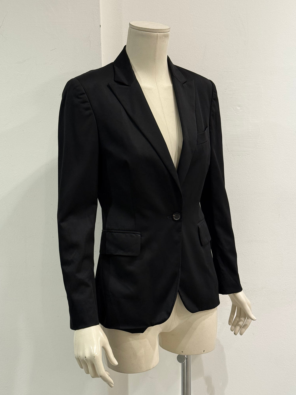 2004 Gucci by Tom Ford tailored blazer with single button