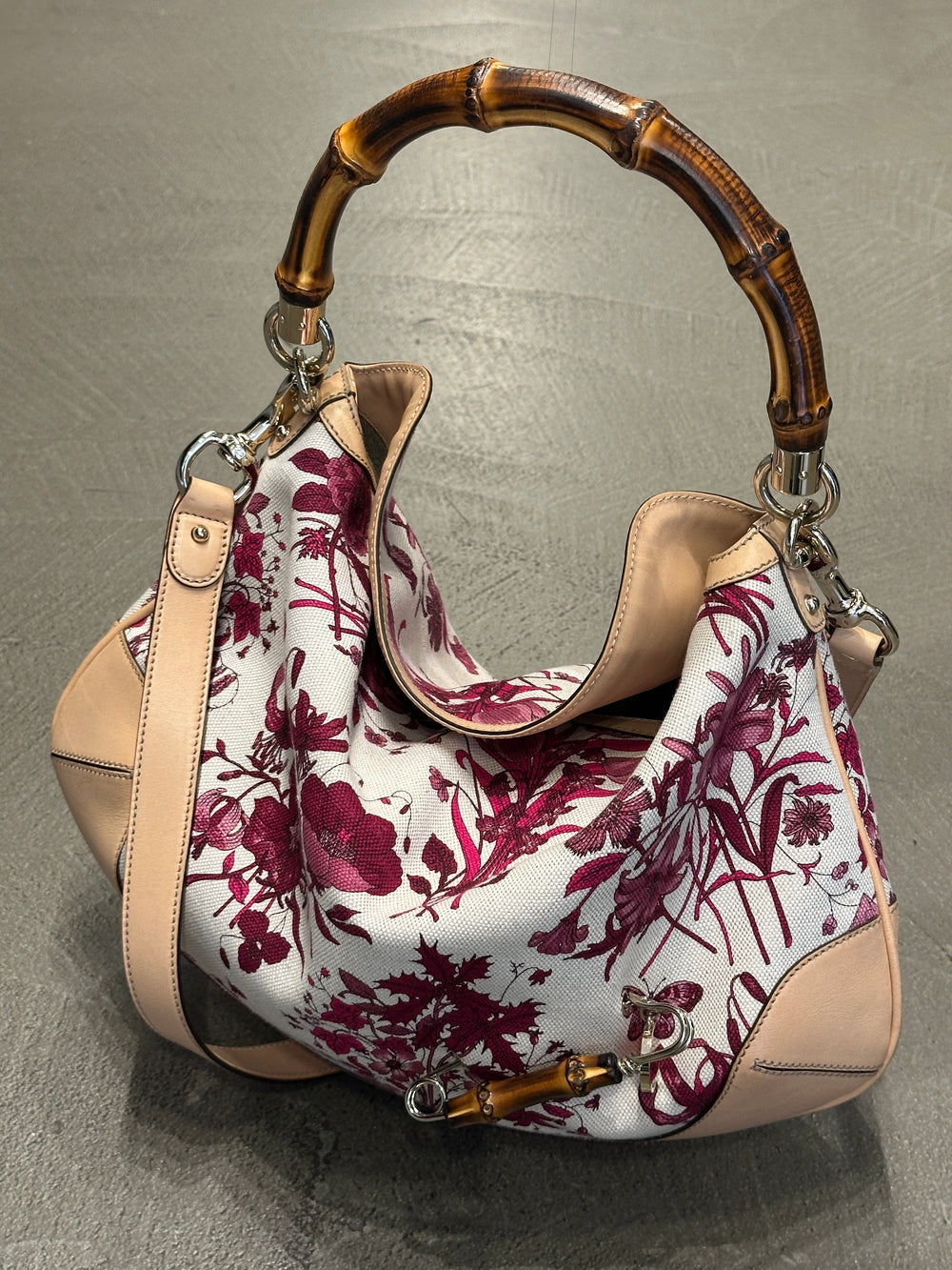 2010s Gucci bamboo handle floral hobo bag