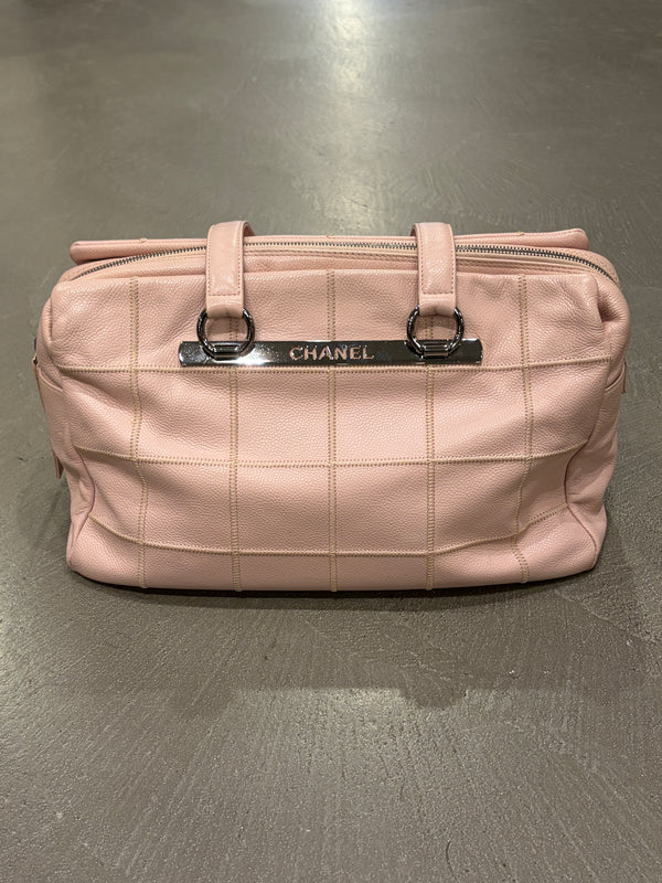 2005-2006 Chanel caviar leather shoulder bag