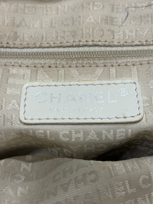 2005-2006 Chanel caviar leather shoulder bag