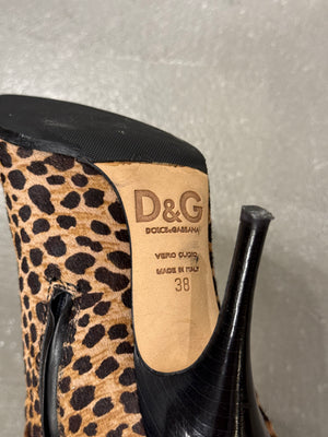 2000s Dolce & Gabbana pony hair leopard print heel boots