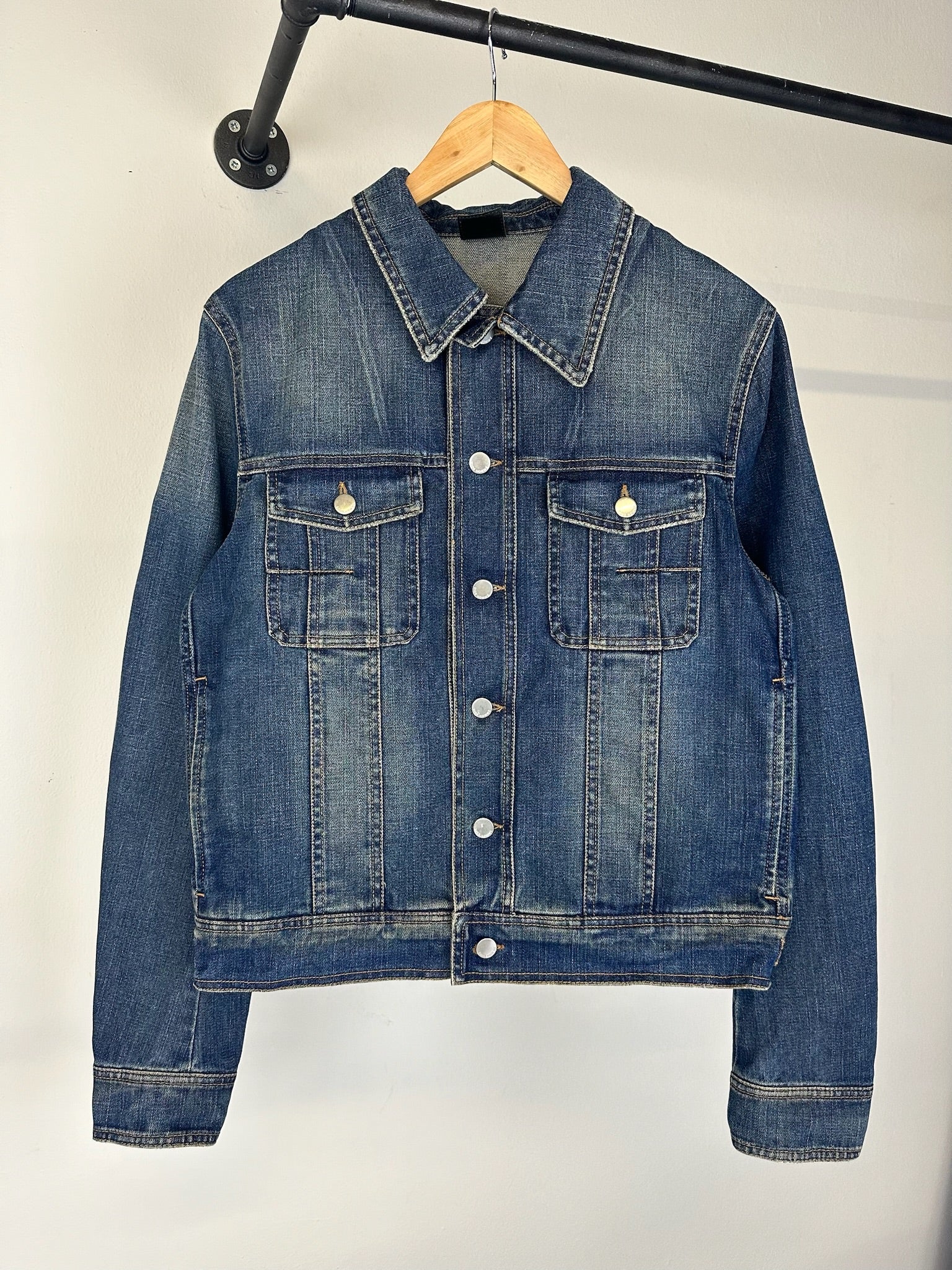 AW2004 Dior by Hedi Slimane “Victim of the crime” denim jacket