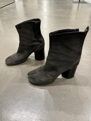 1990s Maison Margiela Tabi heel boots