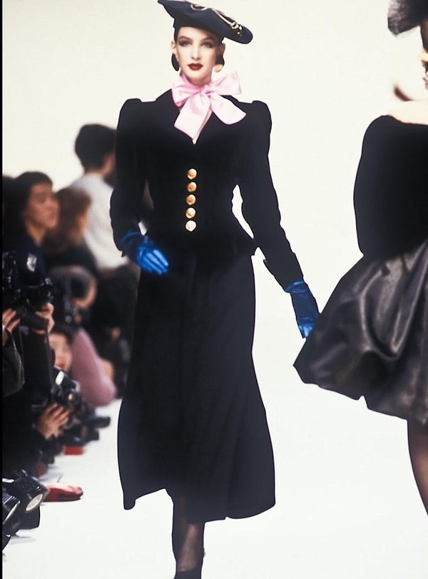 A/W1992 Yves Saint Laurent runway jewel button velvet blazer