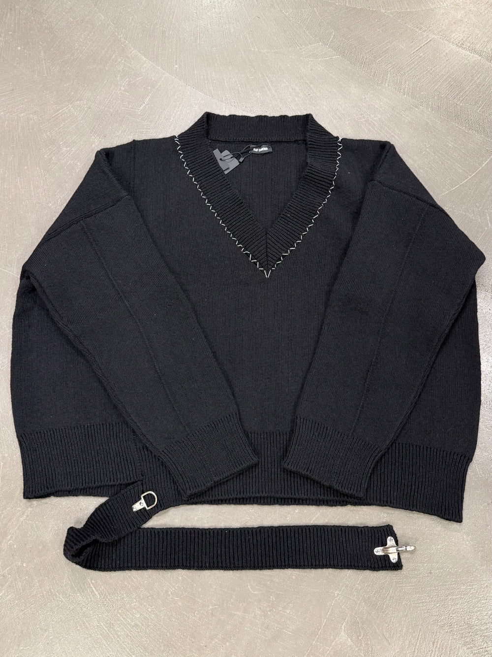 S/S2018 Raf Simons oversized fireman buckle v-neck sweater