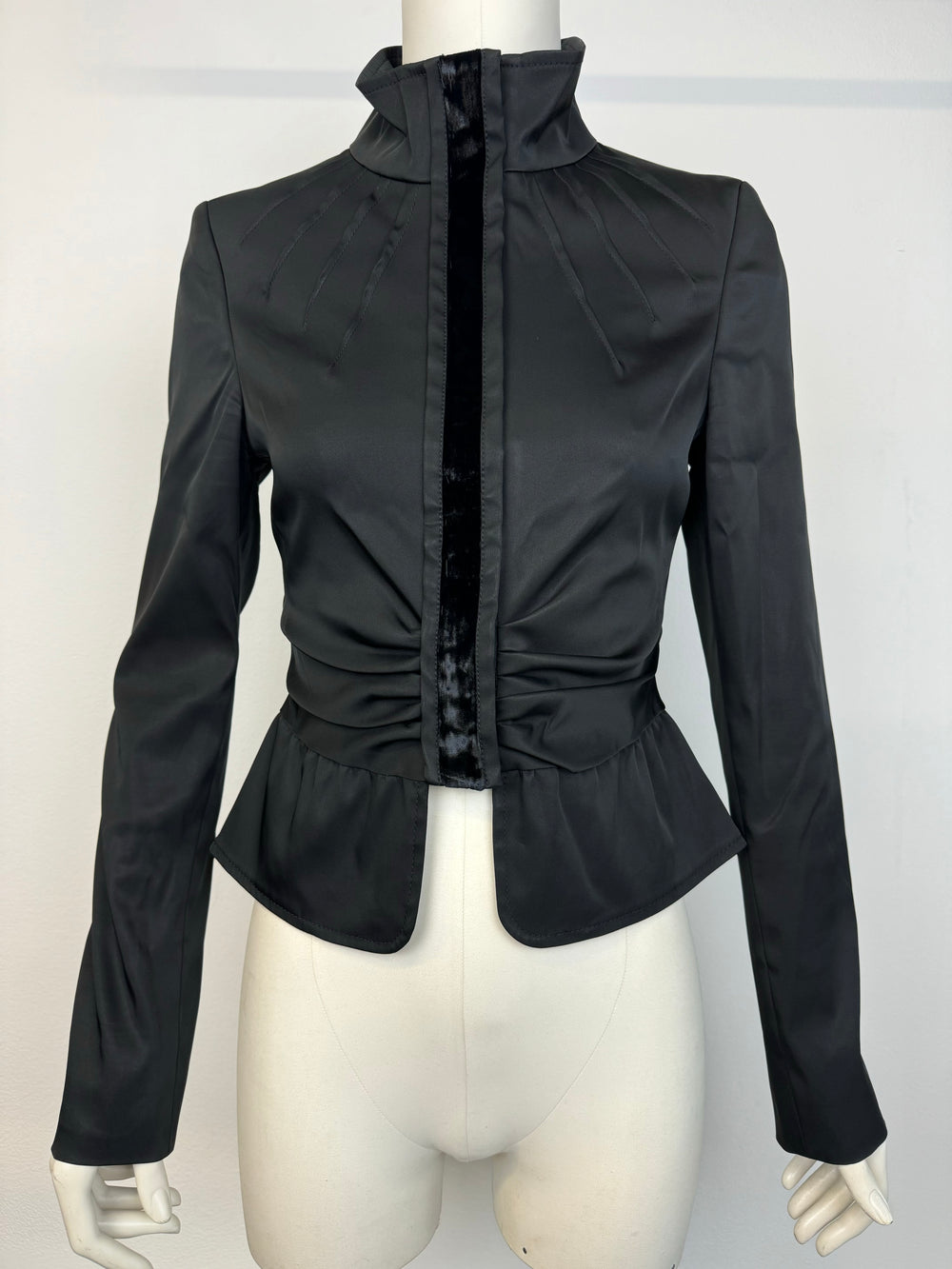 F/W 2004 Gucci by Tom Ford Runway Black Satin Trim Stretch Ruched jacket