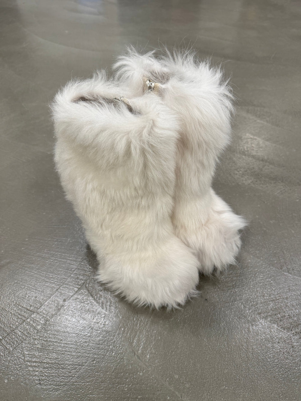 A/W2015 Fendi runway faux fur yeti boots