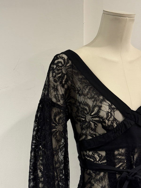2000s Dolce & Gabbana floral lace bluse