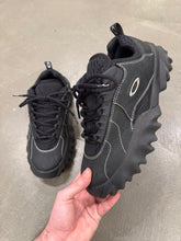 Load image into Gallery viewer, Oakley Factory Team Chop Saw Brain Dead sneakers
