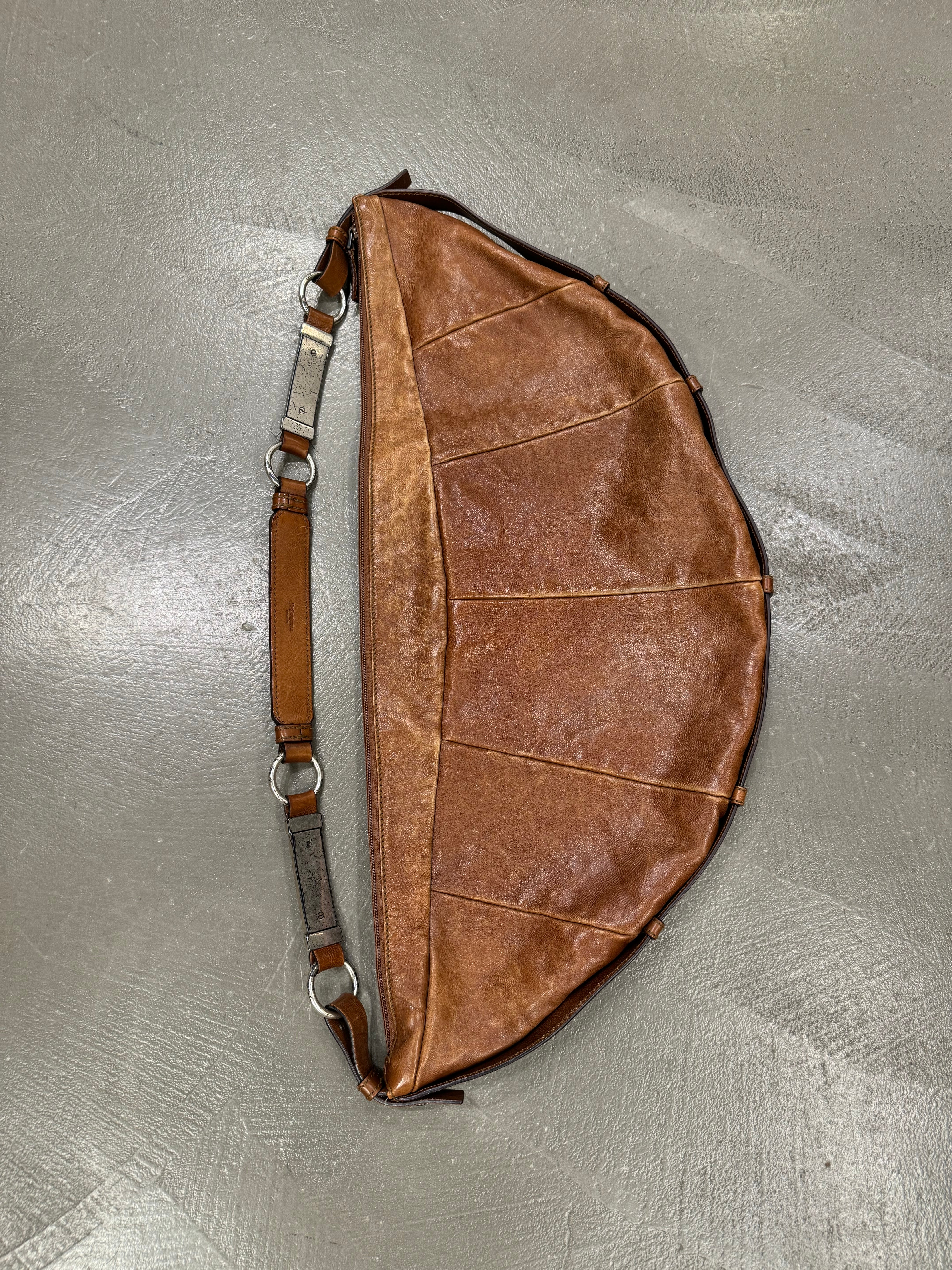 S/S2002 Yves Saint Laurent by Tom Ford Mombasa runway sling bag