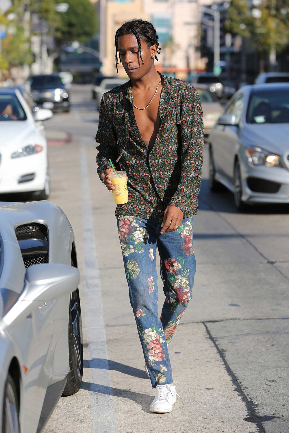 2016 Gucci Floral hand Painted Jeans