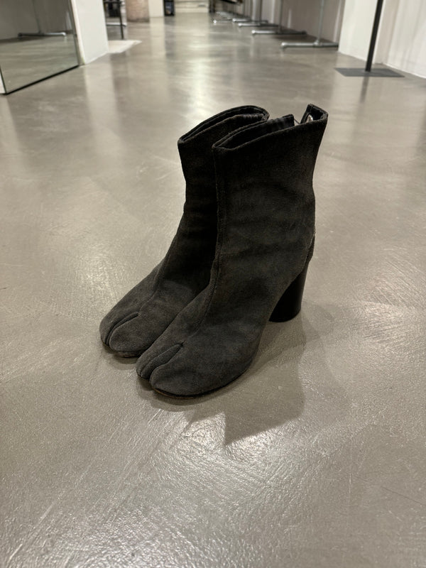 1990s Maison Margiela Tabi heel boots