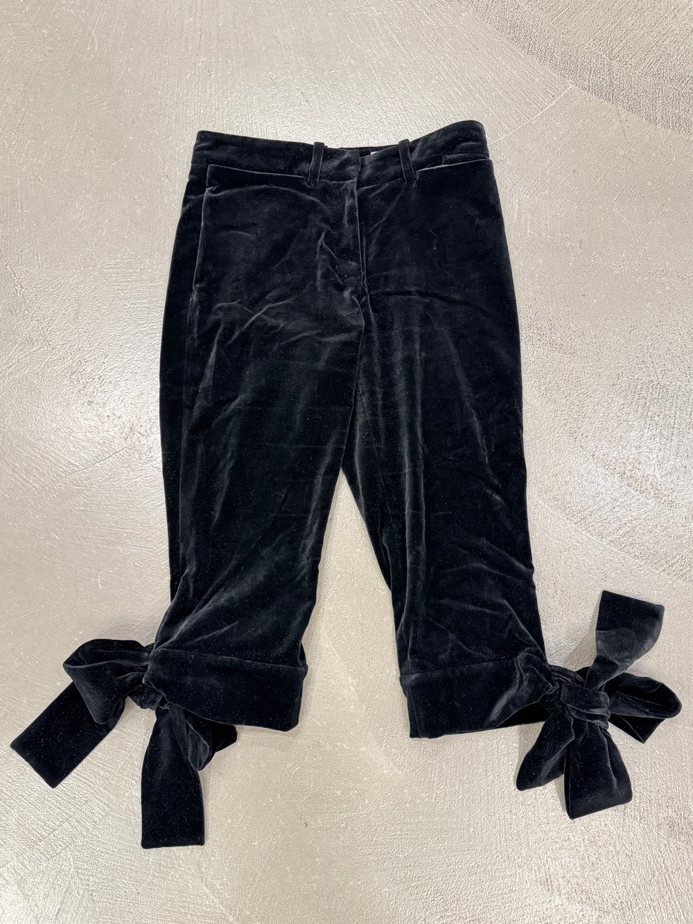 F/W2002 Yves Saint Laurent by Tom Ford bow tie velour short trousers