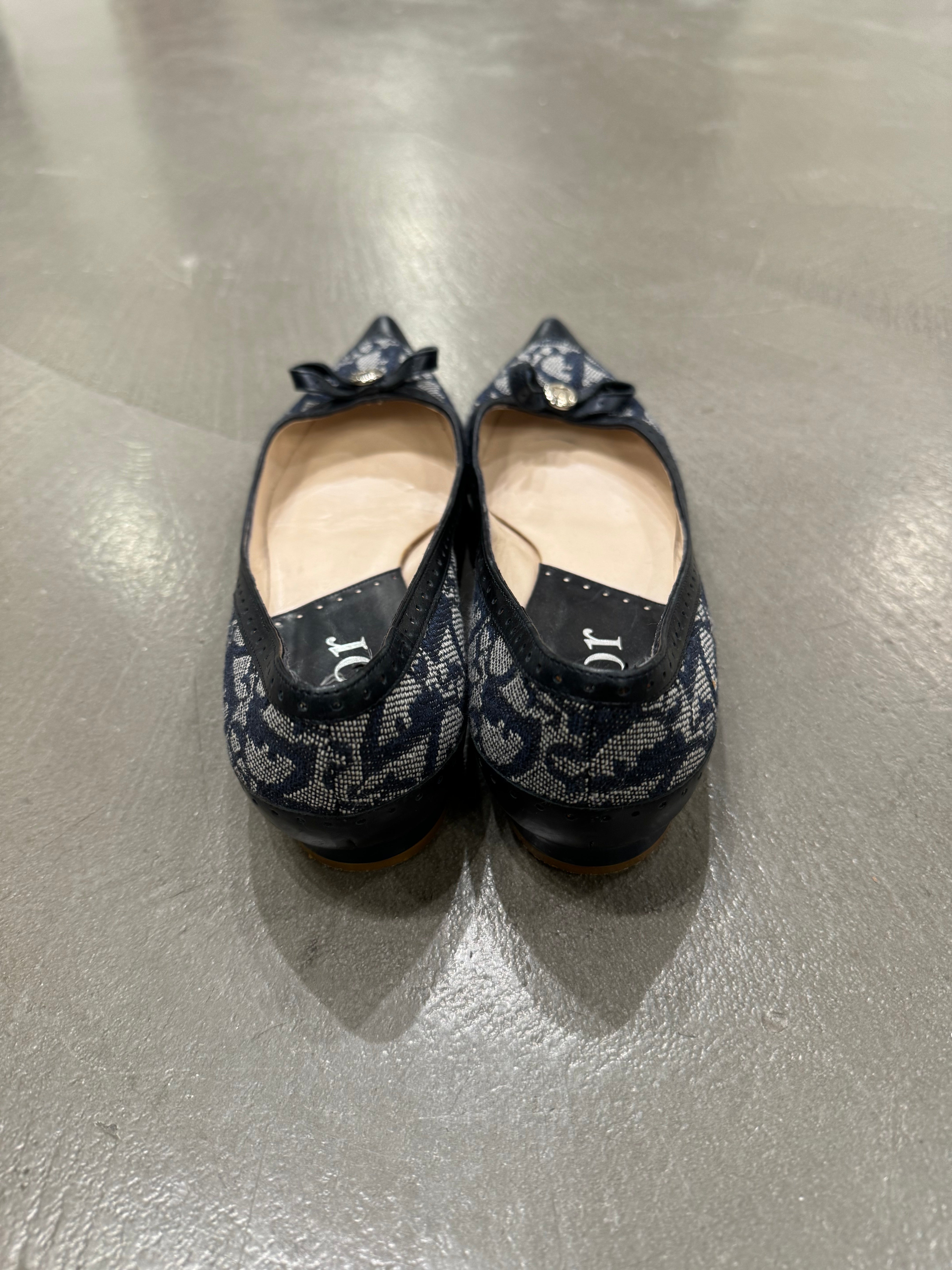 靴 Christian Dior by Galliano Ballet Shoes 2000s Christian Dior by Galliano monogram ballerina