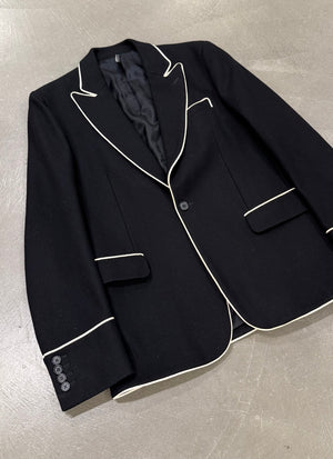 A/W2006 Dior by Hedi Slimane
runway blazer with white contrast piping