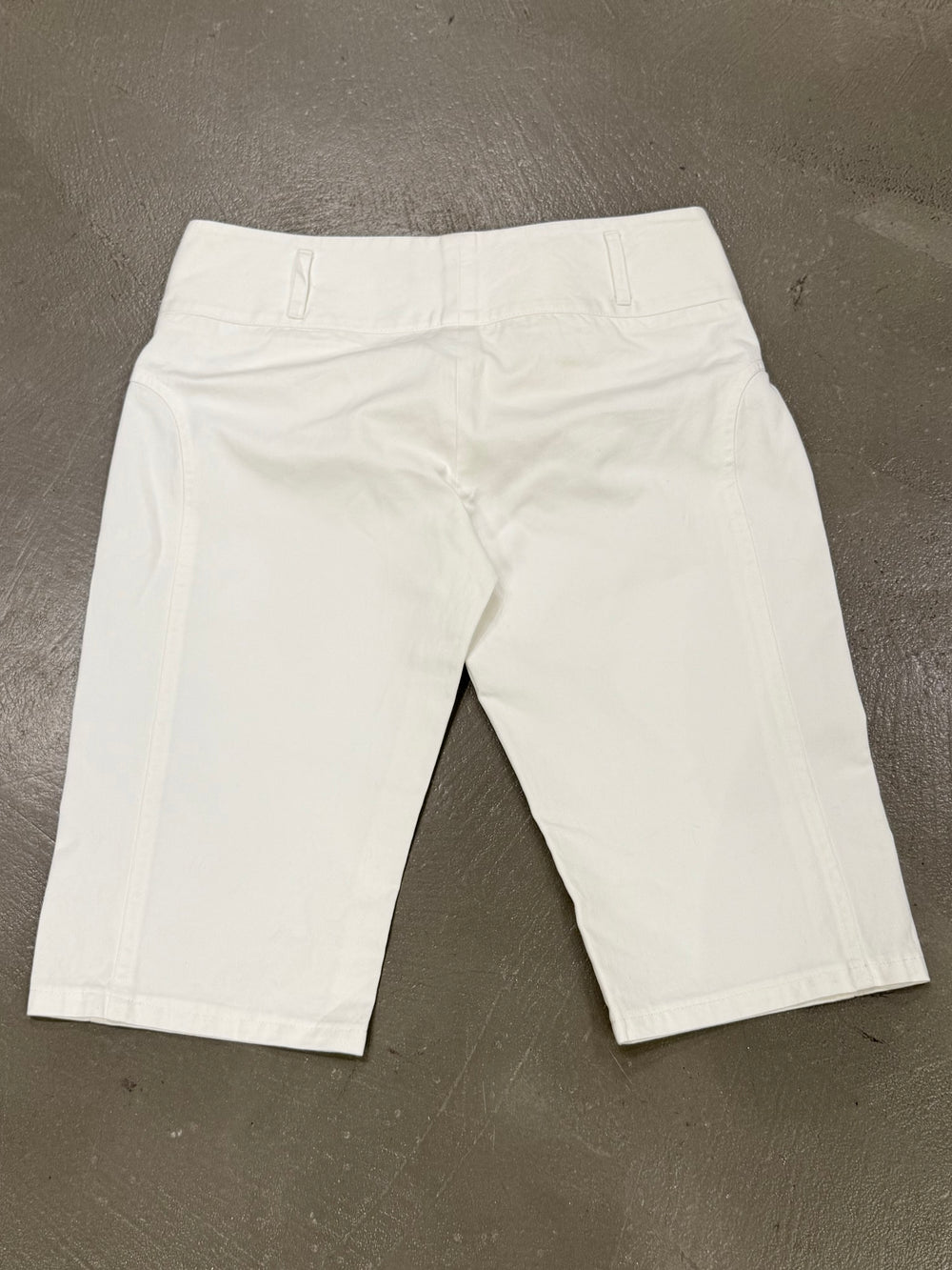 2001 Dolce & Gabbana white cotton belted shorts