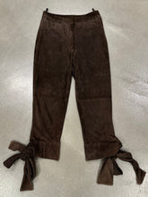 Load image into Gallery viewer, F/W2002 Yves Saint Laurent by Tom Ford bow tie leather short trousers
