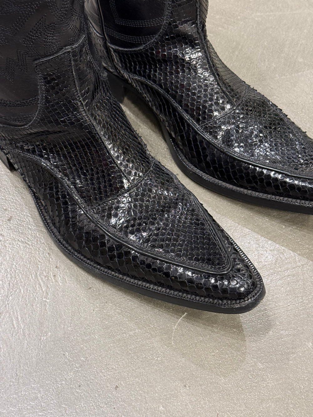 2000s Dolce & Gabbana exotic western boots