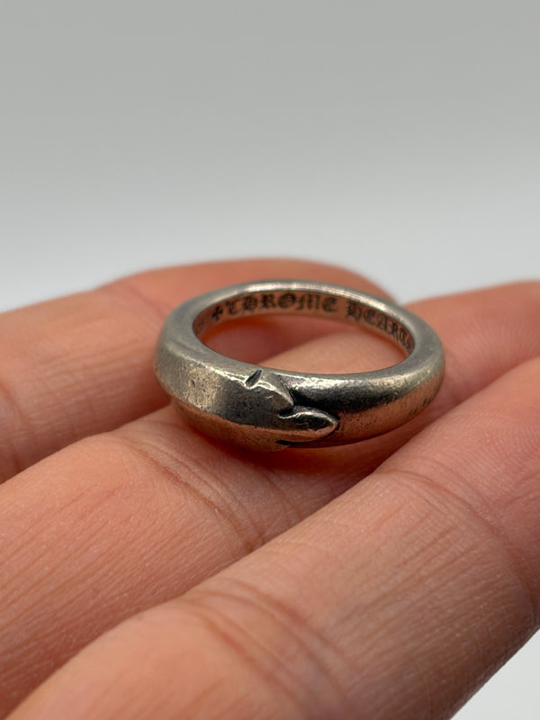Chrome Hearts “fleurknee baby” ring
