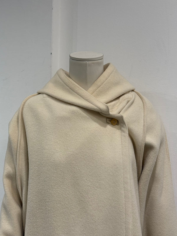 1990s Gianni Versace wool shawl-collar coat