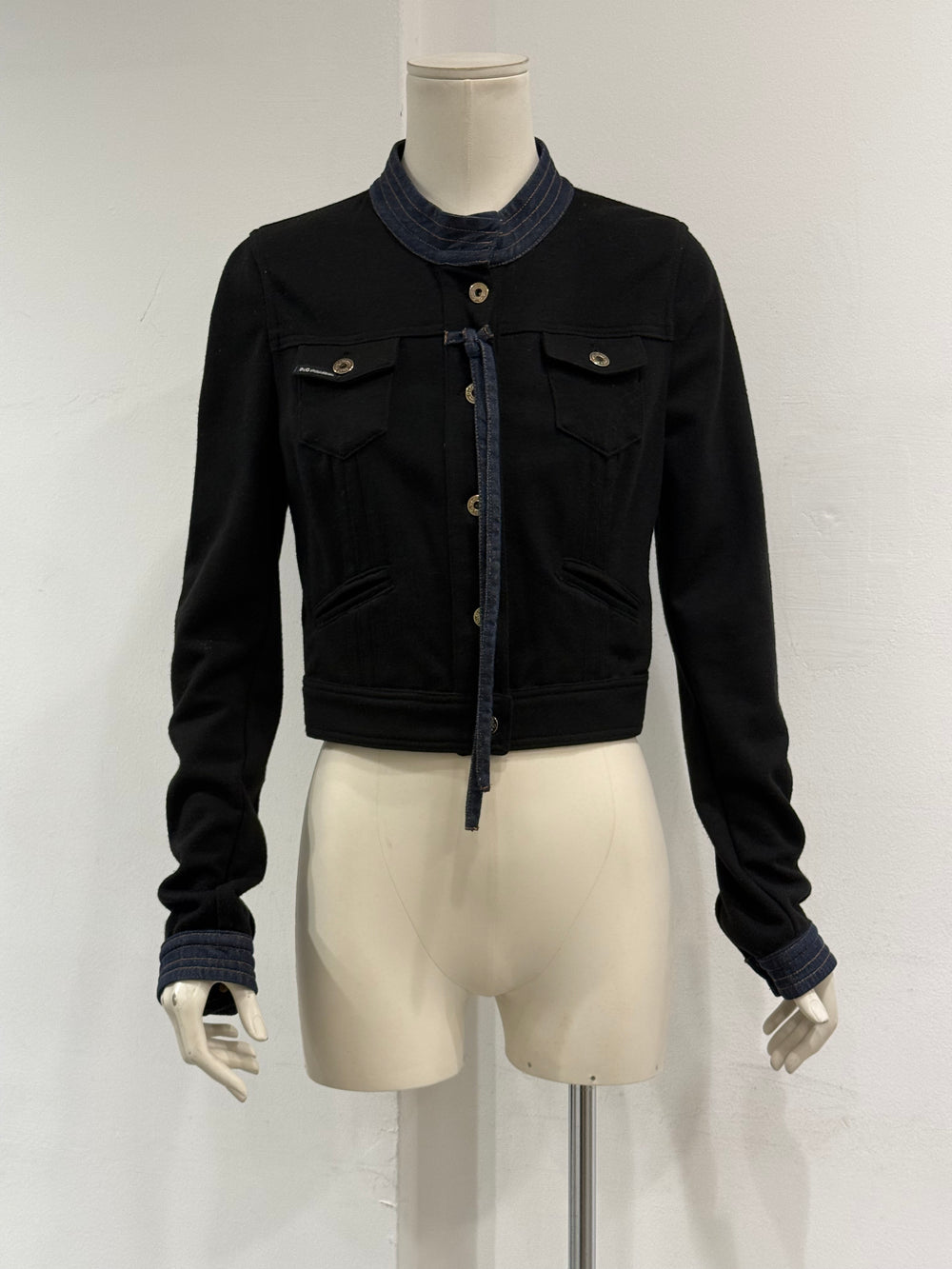 2000s Dolce & Gabbana denim trim cropped jacket