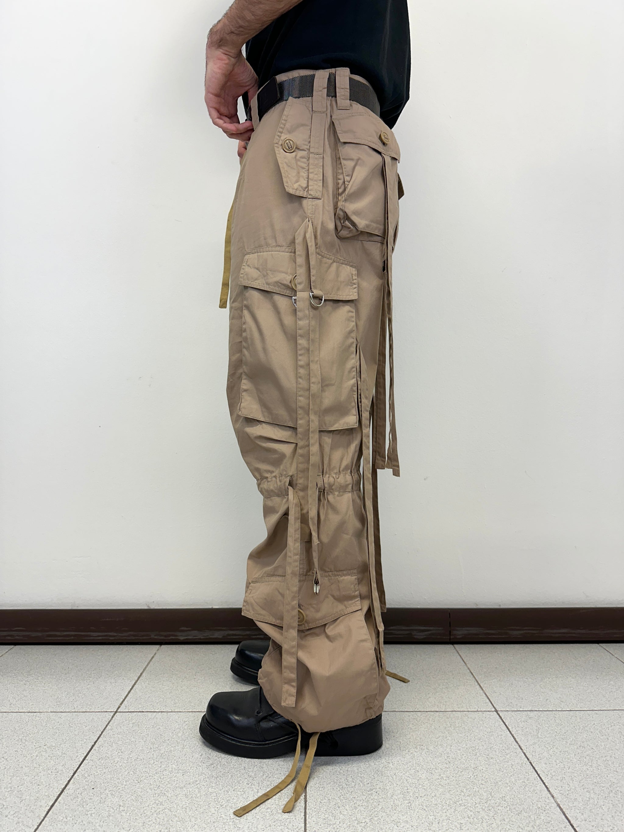素晴らしい価格 E93E0243-3733-4C5D-9978- パンツ