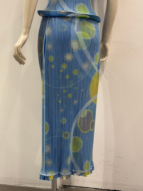 S/S2011 Issey Miyake “pleats please” cosmos print