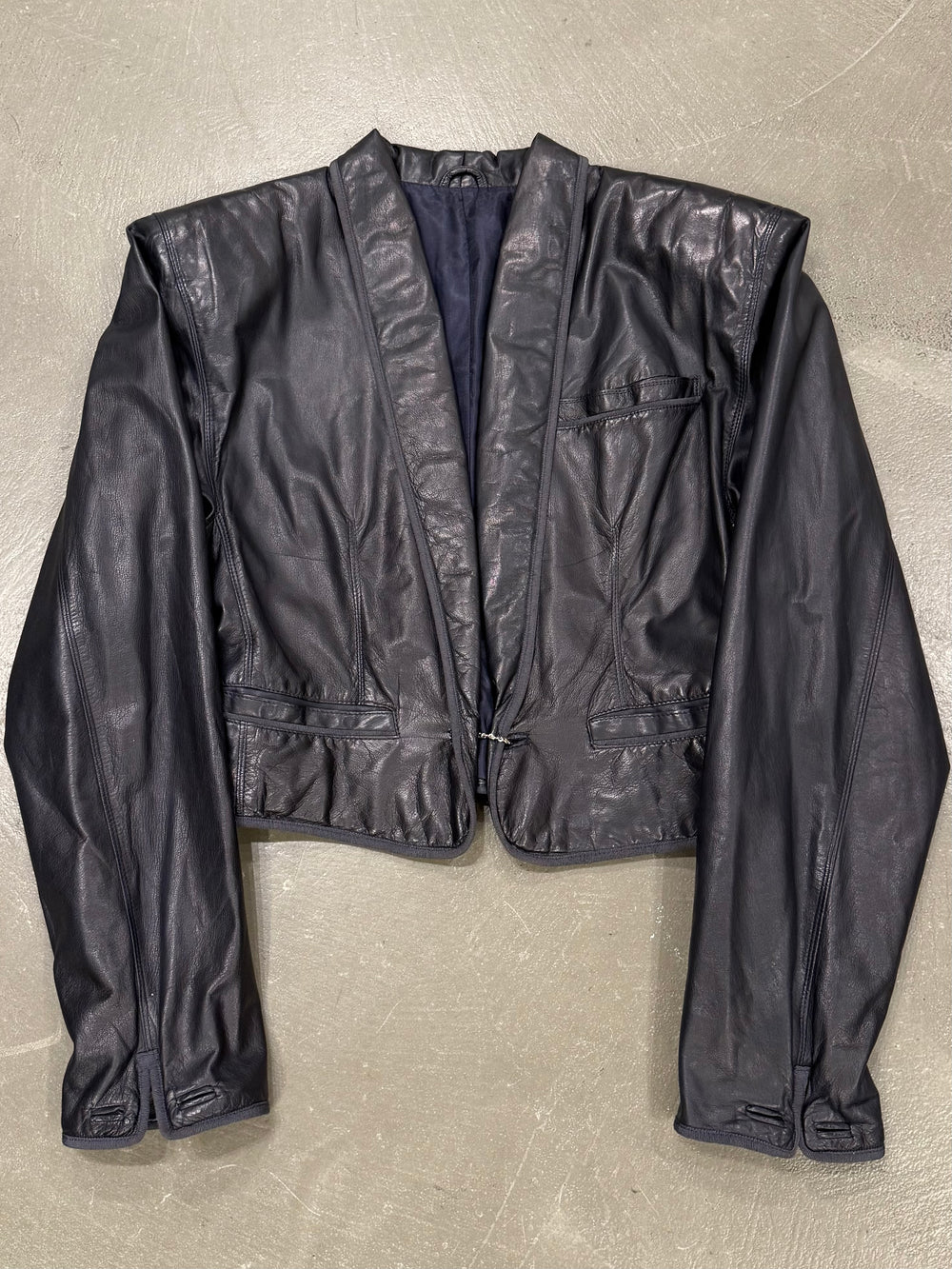 1980s Gianni Versace suspended shoulders cropped leather jacket
