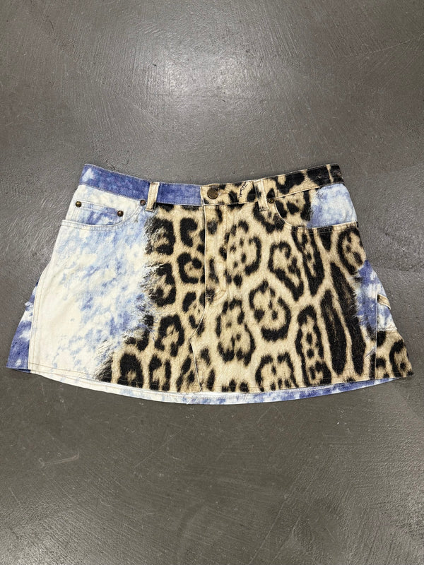 2000s Roberto Cavalli Leopard print mini skirt
