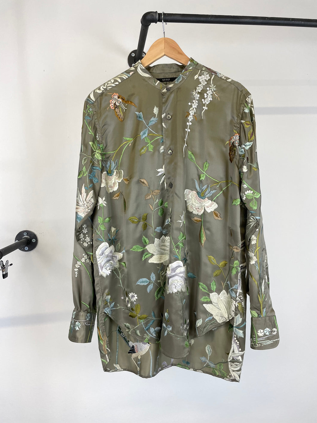 SS2003 Gucci by Tom Ford floral silk embroidered shirt