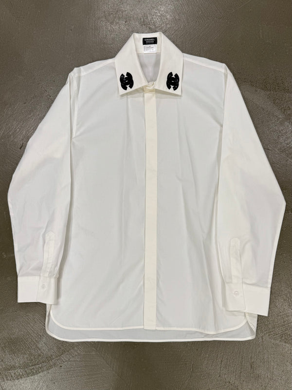 2000s Chanel collar logo shirt