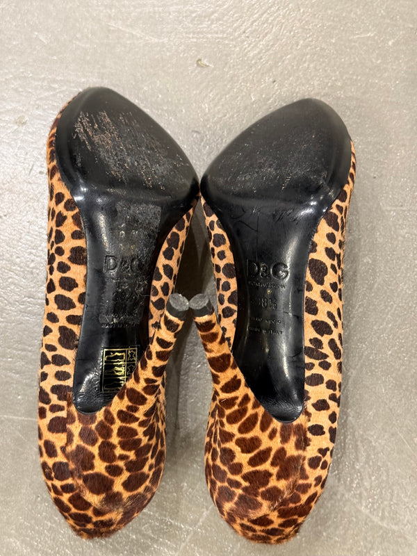2000s Dolce & Gabbana leopard pony hair heels