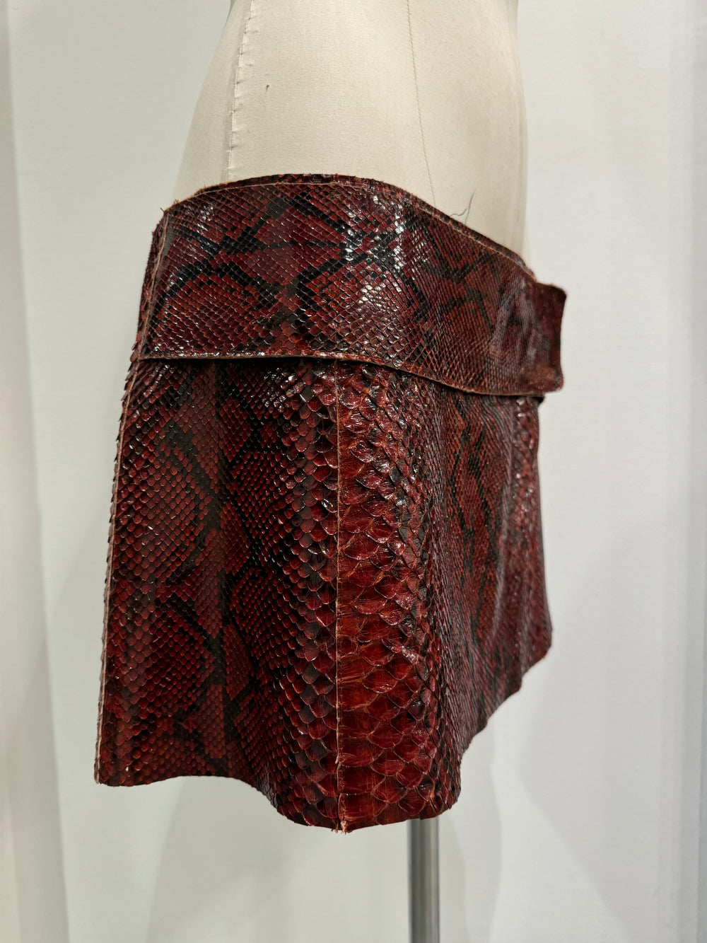 S/S2001 Dolce & Gabbana Python leather mini skirt