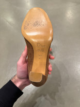 Load image into Gallery viewer, Dior buckle logo heels
