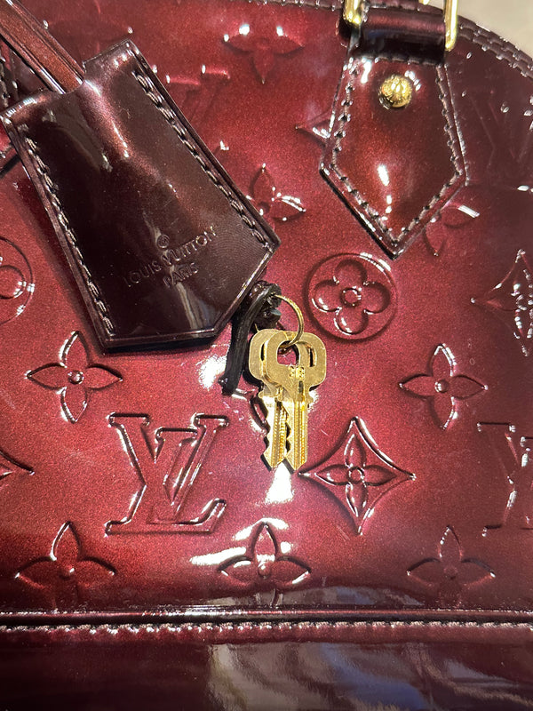 2012 Louis Vuitton patent monogram Alma BB with wallet