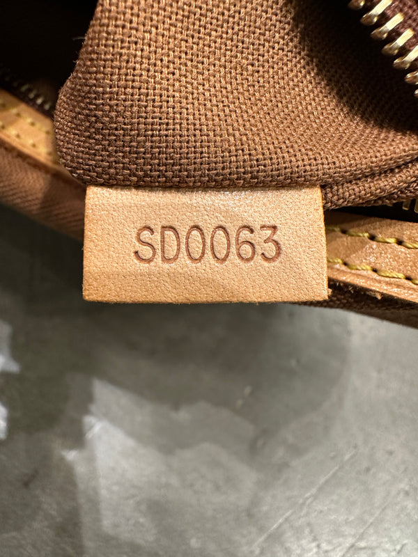 2003 Louis Vuitton Monogram Looping MM shoulder bag