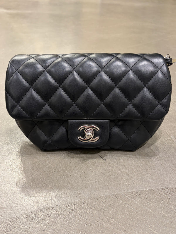 2022 Chanel Matelassé leather belt bag