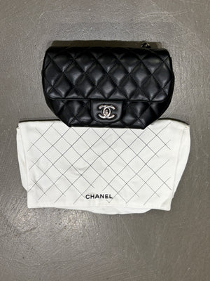 2022 Chanel Matelassé leather belt bag