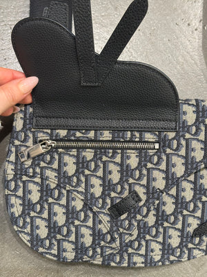 2021 Dior saddle messenger pouch in oblique jacquard