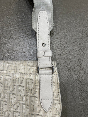 2021 Dior saddle messenger pouch in oblique jacquard