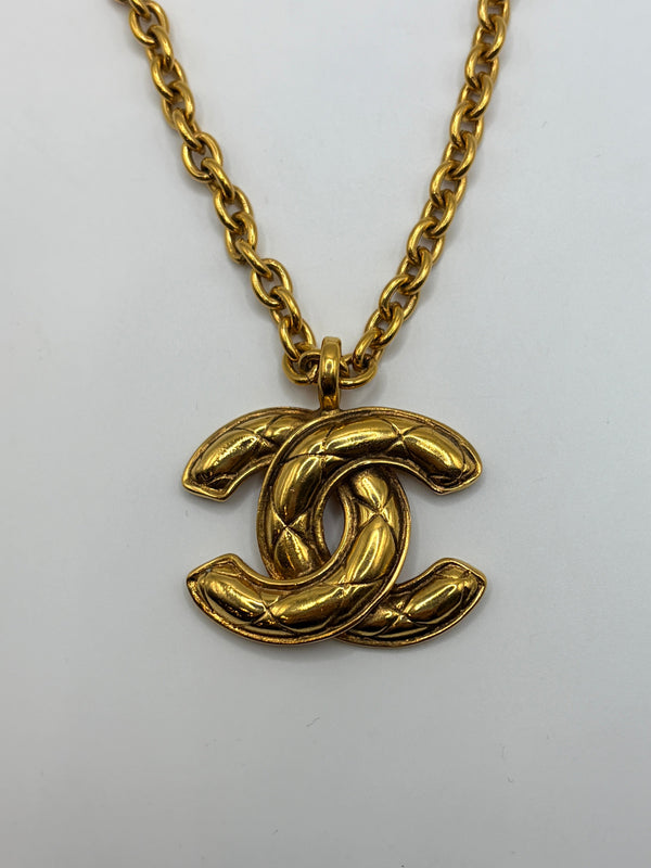 1990s Chanel quilted CC pendant chain necklace