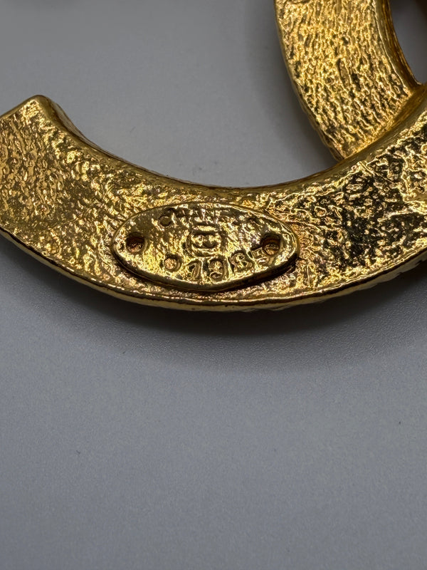 1985 Chanel CC logo necklace