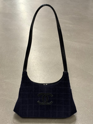 2000-20002 Chanel corduroy hobo bag