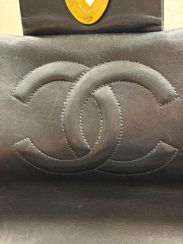 1994-1995 Chanel classic single flap maxi Jumbo bag