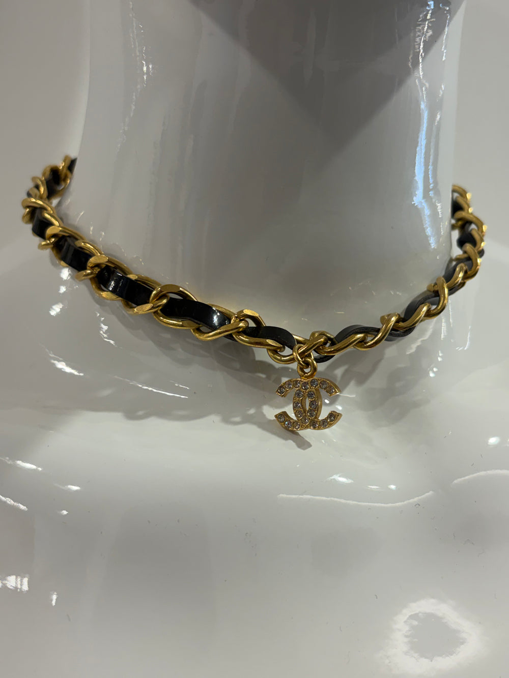 1995 Chanel by Karl Lagerfeld leather intertwined choker