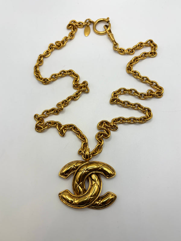 1990s Chanel quilted CC pendant chain necklace