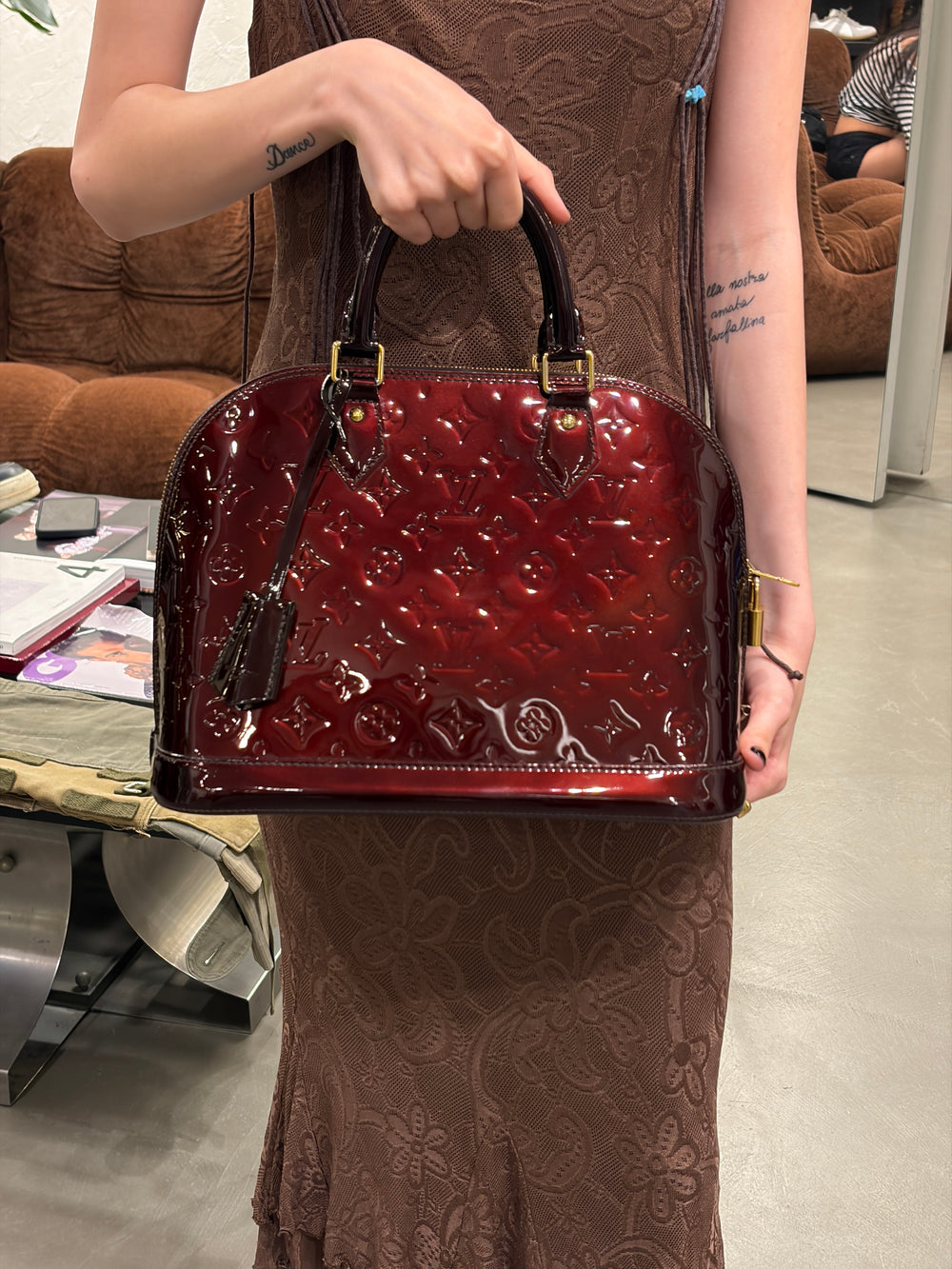 2012 Louis Vuitton vernis Alma bag